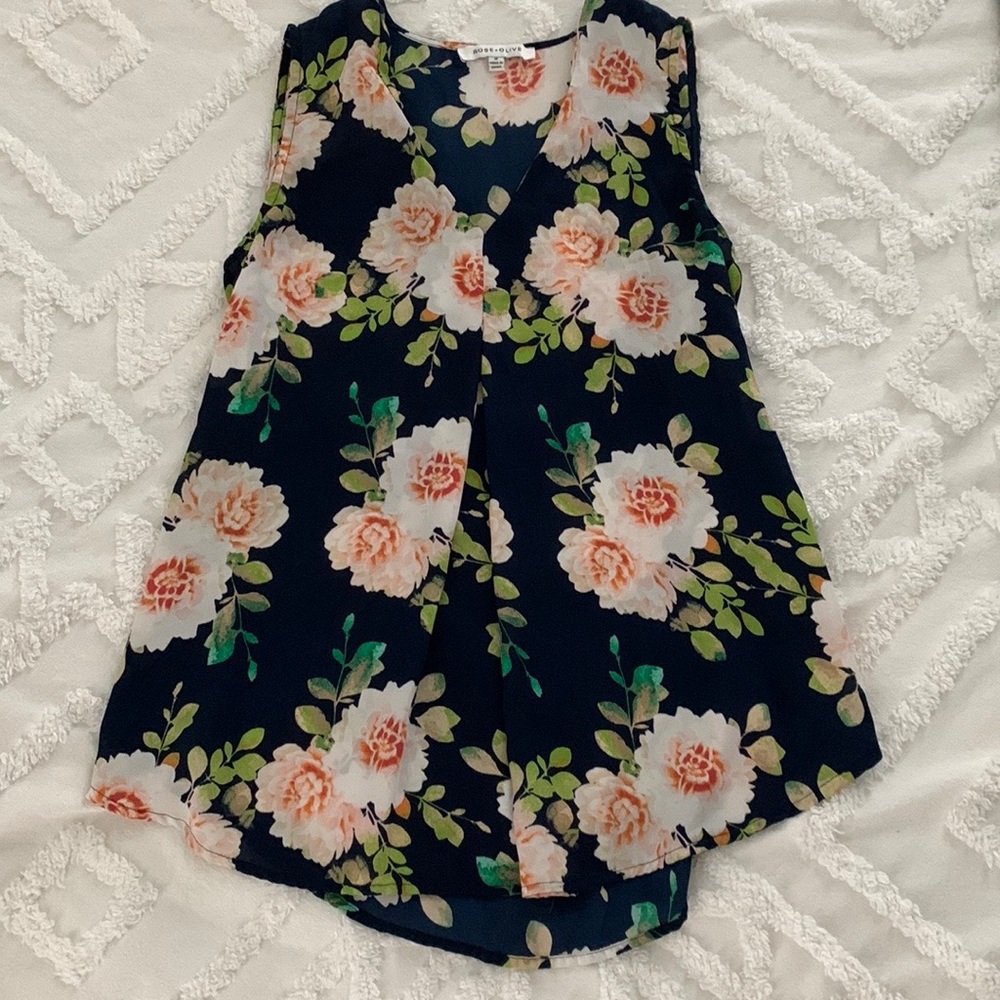 Rose & Olive - Navy Blue Floral Tank - Medium - Like New